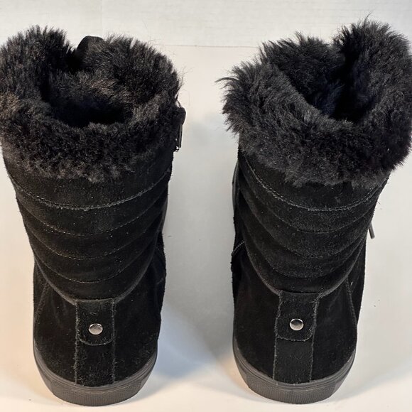 WOMEN'S SIZE 9 FURRY BOOTS - Picture 9 of 16